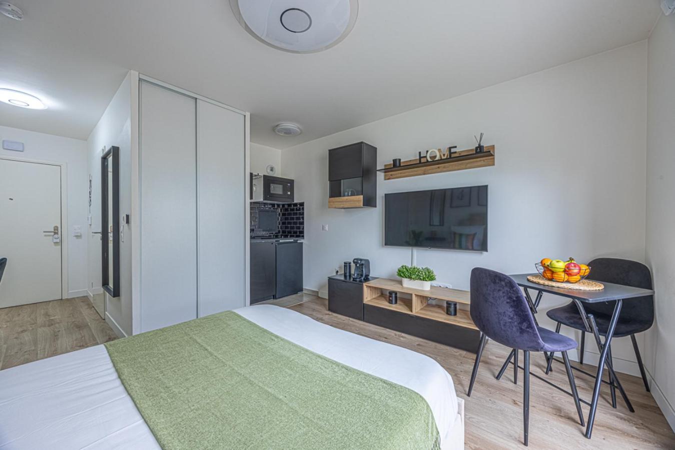 Studio Entre Paris & Disneyland Noisy-le-Grand Buitenkant foto
